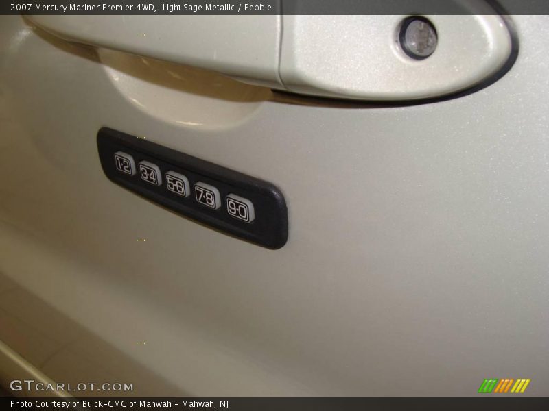 Light Sage Metallic / Pebble 2007 Mercury Mariner Premier 4WD