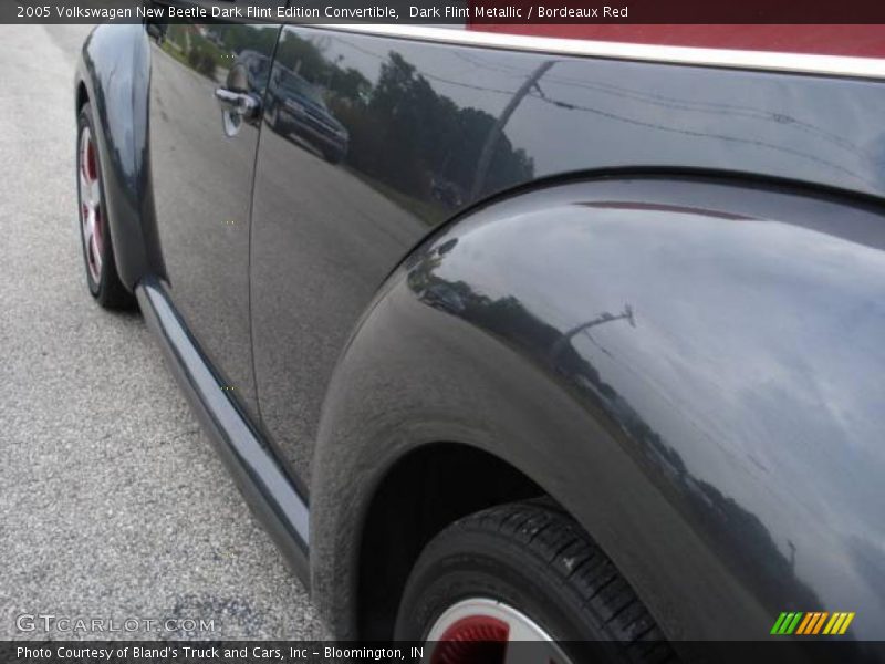 Dark Flint Metallic / Bordeaux Red 2005 Volkswagen New Beetle Dark Flint Edition Convertible