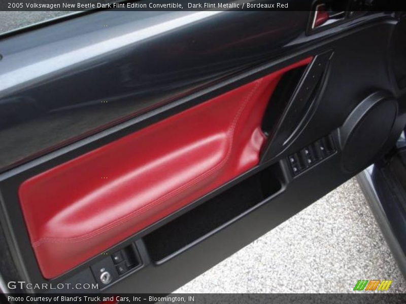Dark Flint Metallic / Bordeaux Red 2005 Volkswagen New Beetle Dark Flint Edition Convertible