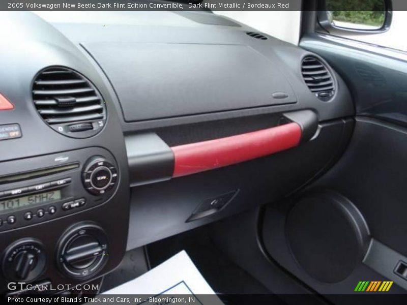 Dark Flint Metallic / Bordeaux Red 2005 Volkswagen New Beetle Dark Flint Edition Convertible