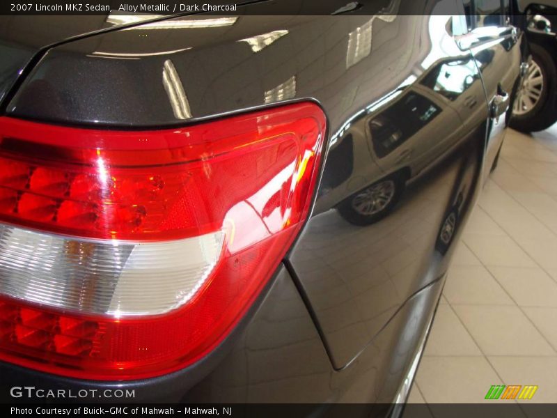 Alloy Metallic / Dark Charcoal 2007 Lincoln MKZ Sedan