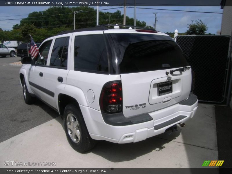 Summit White / Light Gray 2005 Chevrolet TrailBlazer LS 4x4