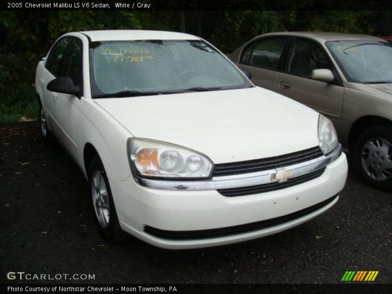 White / Gray 2005 Chevrolet Malibu LS V6 Sedan