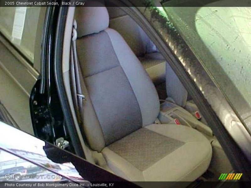 Black / Gray 2005 Chevrolet Cobalt Sedan