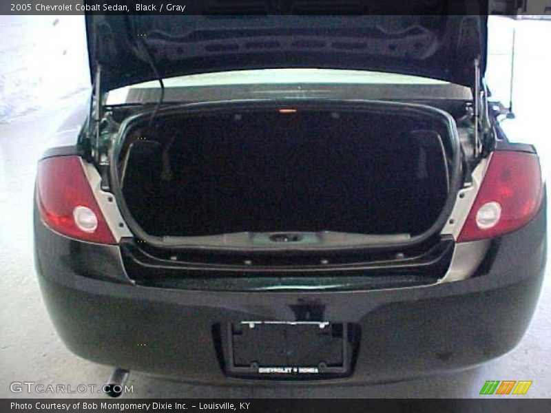 Black / Gray 2005 Chevrolet Cobalt Sedan