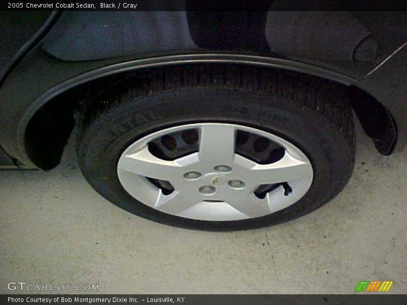 Black / Gray 2005 Chevrolet Cobalt Sedan