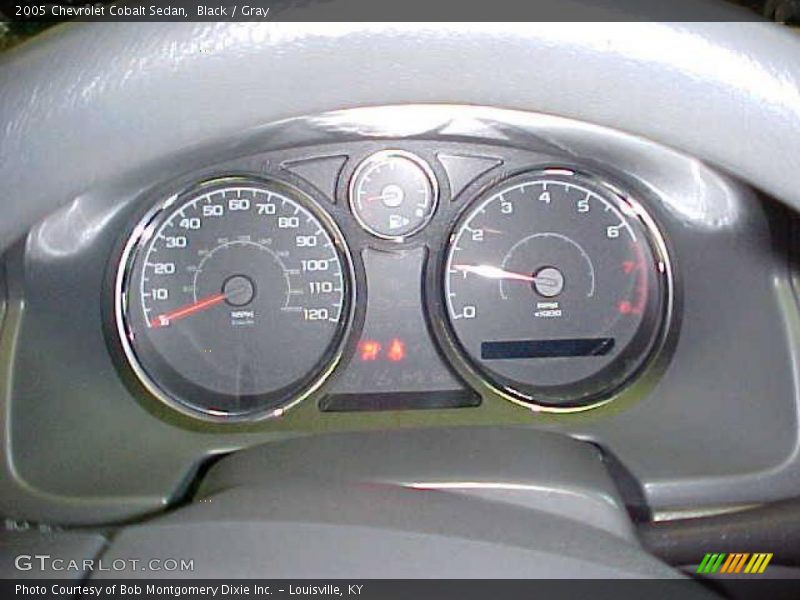 Black / Gray 2005 Chevrolet Cobalt Sedan