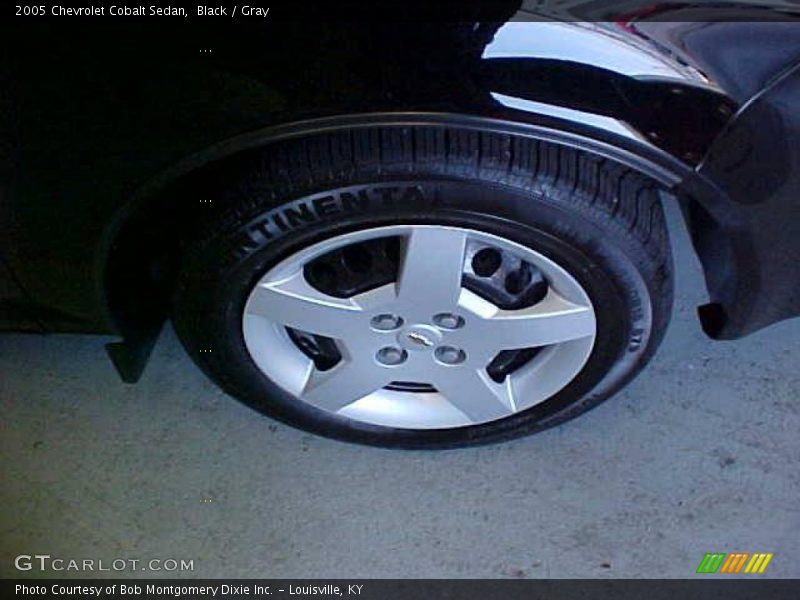 Black / Gray 2005 Chevrolet Cobalt Sedan