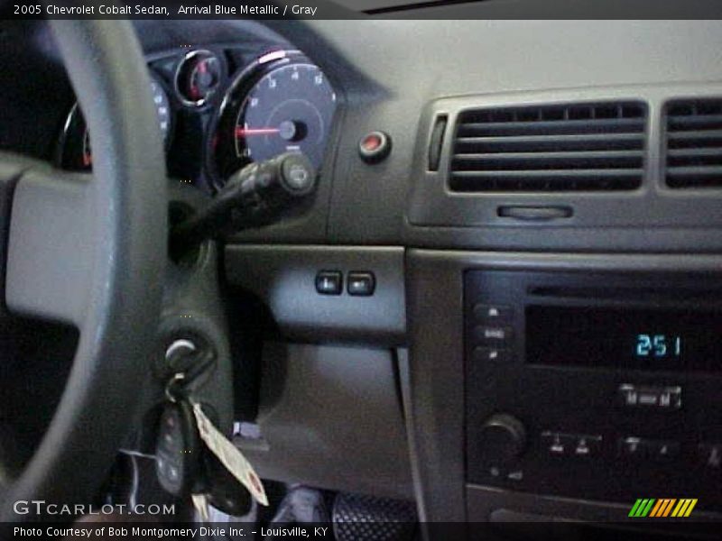 Arrival Blue Metallic / Gray 2005 Chevrolet Cobalt Sedan
