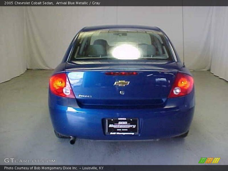 Arrival Blue Metallic / Gray 2005 Chevrolet Cobalt Sedan