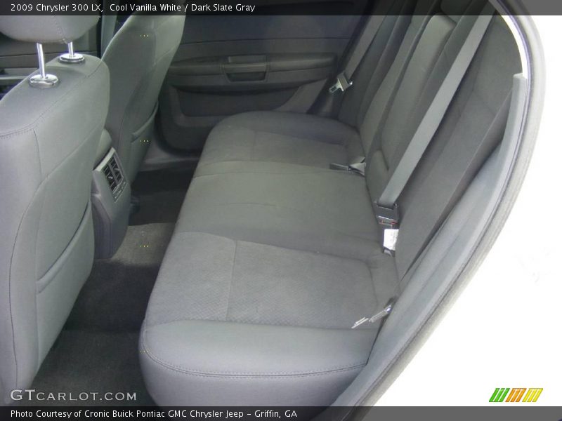Cool Vanilla White / Dark Slate Gray 2009 Chrysler 300 LX
