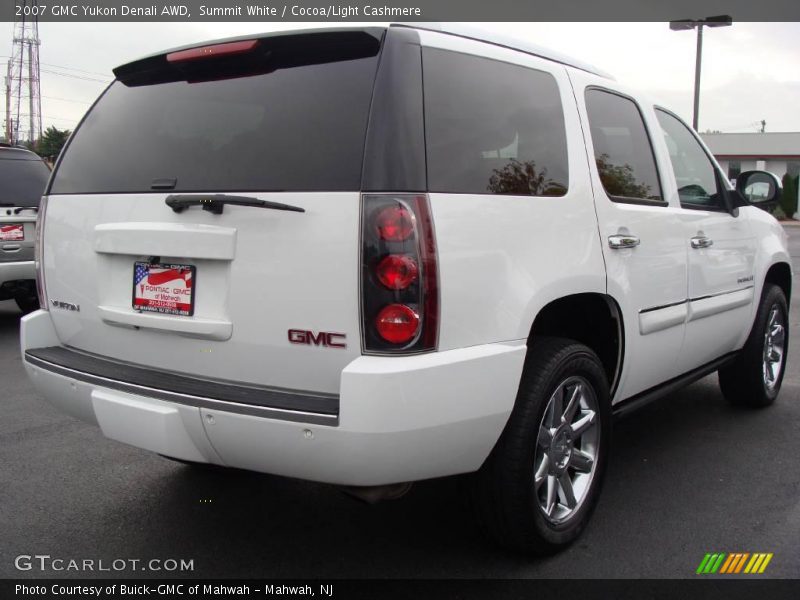 Summit White / Cocoa/Light Cashmere 2007 GMC Yukon Denali AWD