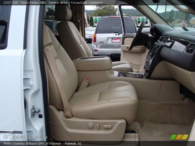 Summit White / Cocoa/Light Cashmere 2007 GMC Yukon Denali AWD