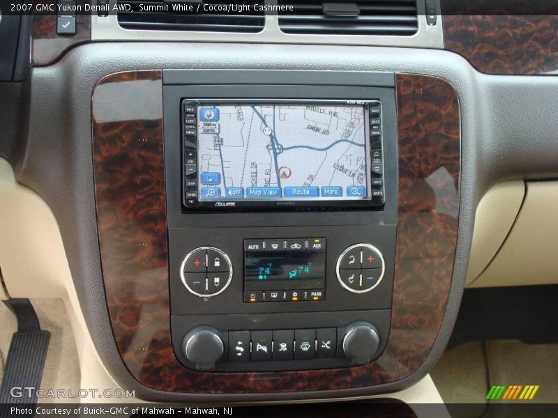 Summit White / Cocoa/Light Cashmere 2007 GMC Yukon Denali AWD
