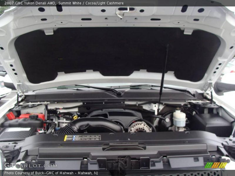 Summit White / Cocoa/Light Cashmere 2007 GMC Yukon Denali AWD
