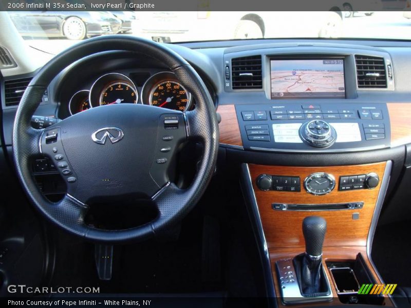 Ivory Pearl / Graphite 2006 Infiniti M 35x Sedan