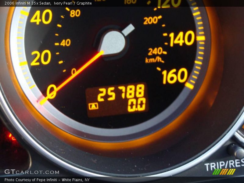 Ivory Pearl / Graphite 2006 Infiniti M 35x Sedan