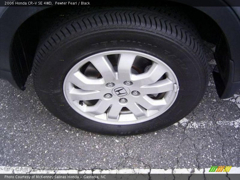 Pewter Pearl / Black 2006 Honda CR-V SE 4WD