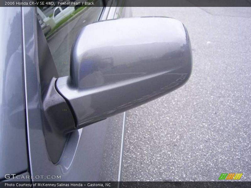 Pewter Pearl / Black 2006 Honda CR-V SE 4WD