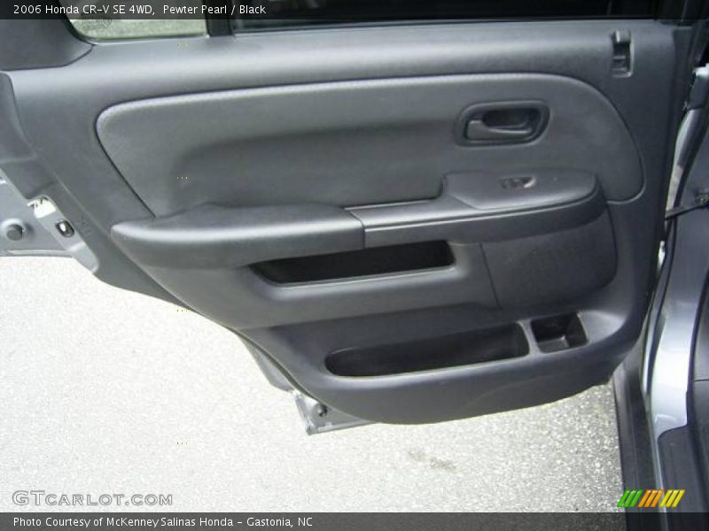 Pewter Pearl / Black 2006 Honda CR-V SE 4WD