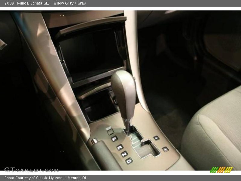 Willow Gray / Gray 2009 Hyundai Sonata GLS