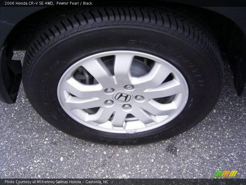 Pewter Pearl / Black 2006 Honda CR-V SE 4WD