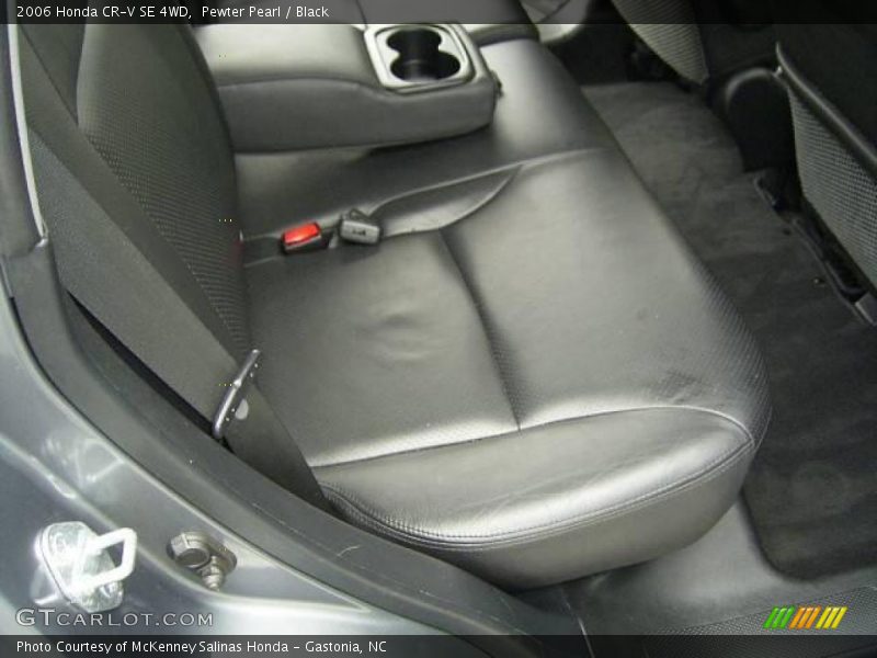 Pewter Pearl / Black 2006 Honda CR-V SE 4WD