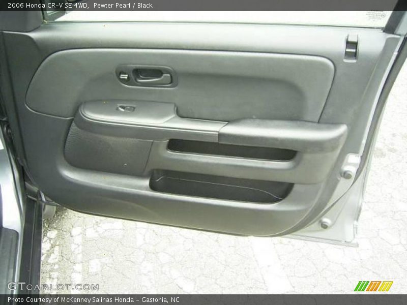 Pewter Pearl / Black 2006 Honda CR-V SE 4WD