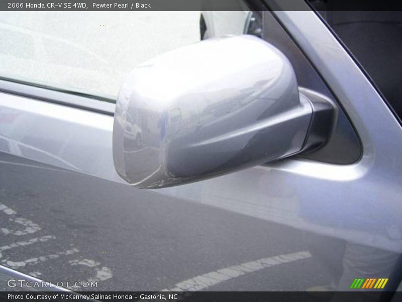 Pewter Pearl / Black 2006 Honda CR-V SE 4WD