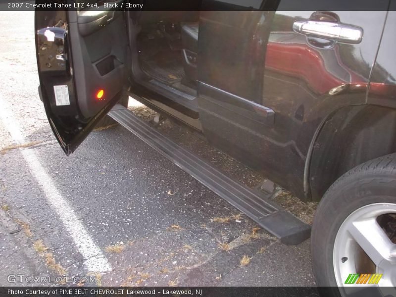 Black / Ebony 2007 Chevrolet Tahoe LTZ 4x4