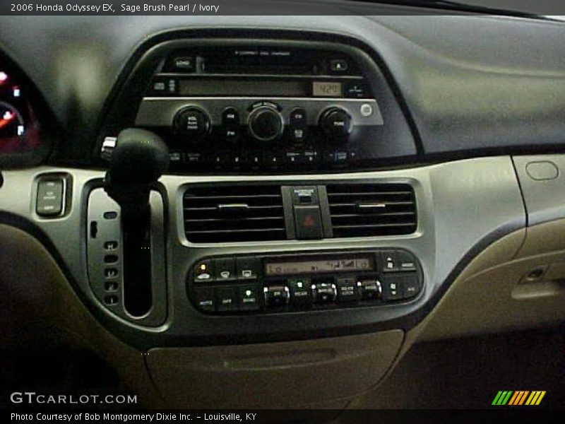 Sage Brush Pearl / Ivory 2006 Honda Odyssey EX
