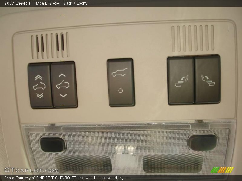 Black / Ebony 2007 Chevrolet Tahoe LTZ 4x4