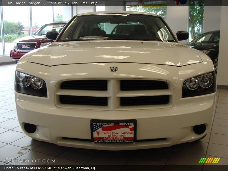 Stone White / Dark Slate Gray 2009 Dodge Charger SE
