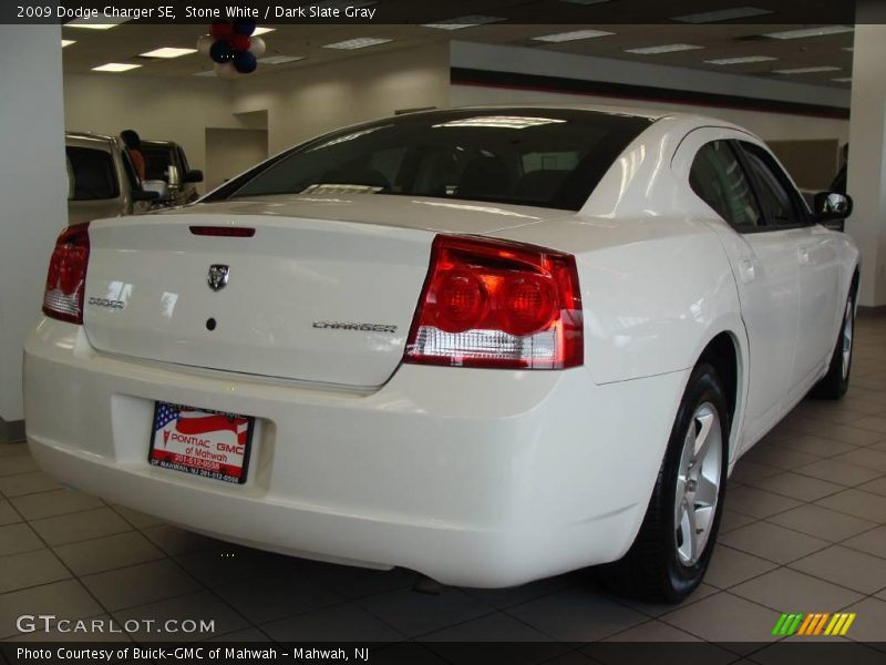 Stone White / Dark Slate Gray 2009 Dodge Charger SE