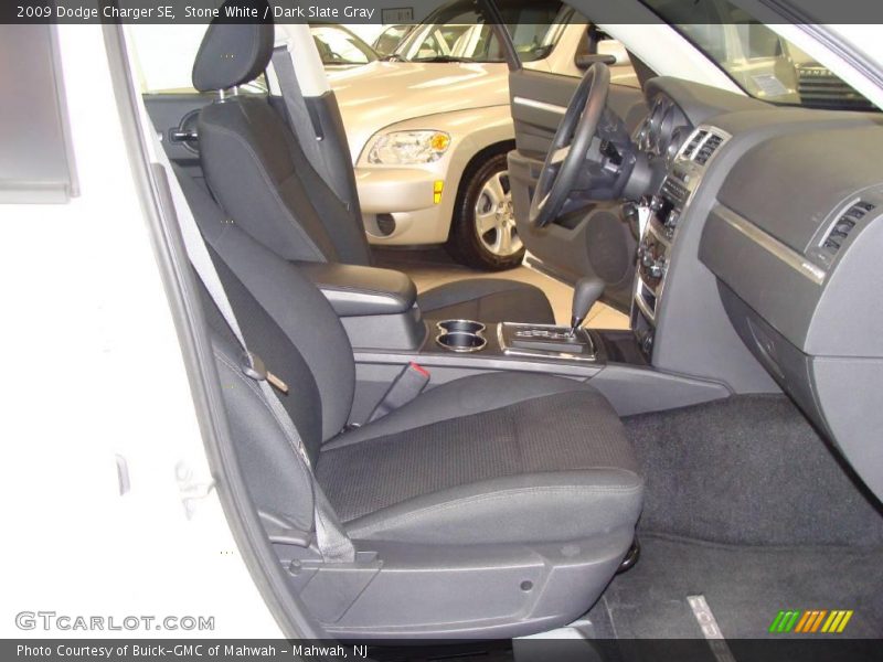 Stone White / Dark Slate Gray 2009 Dodge Charger SE