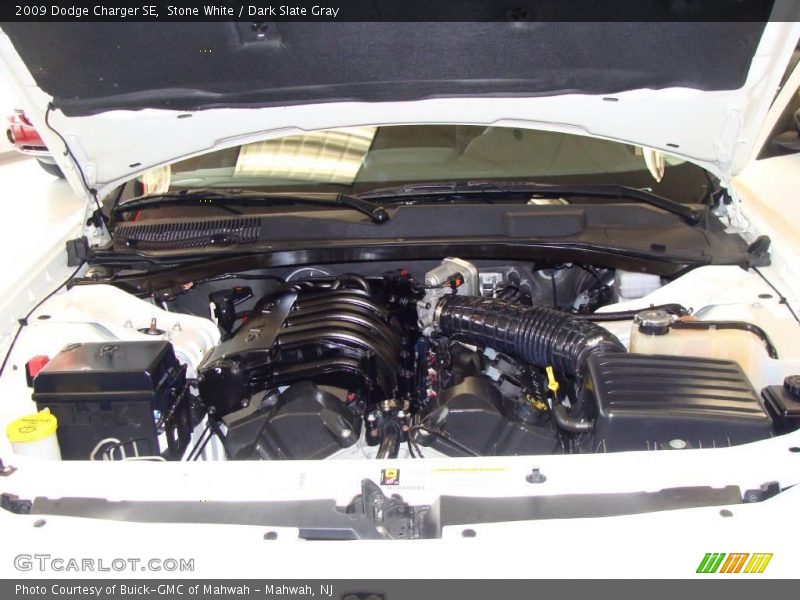 Stone White / Dark Slate Gray 2009 Dodge Charger SE