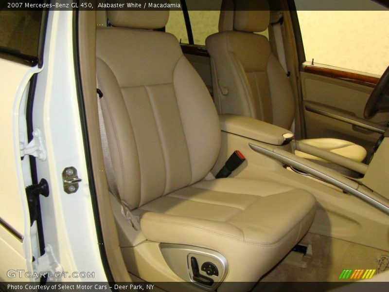 Alabaster White / Macadamia 2007 Mercedes-Benz GL 450