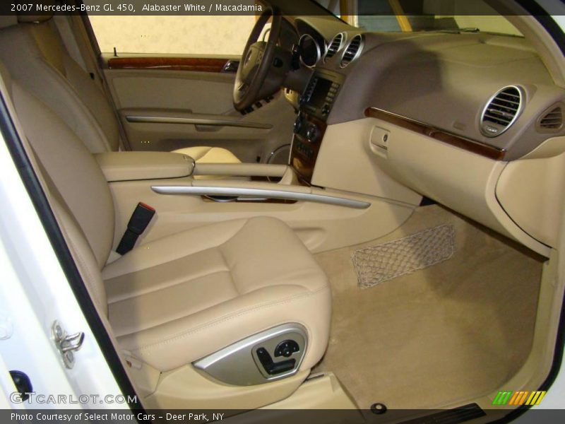 Alabaster White / Macadamia 2007 Mercedes-Benz GL 450