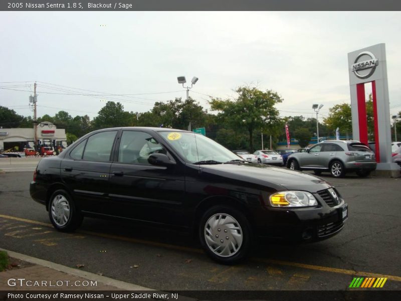 Blackout / Sage 2005 Nissan Sentra 1.8 S