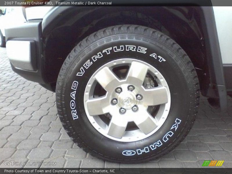 Titanium Metallic / Dark Charcoal 2007 Toyota FJ Cruiser 4WD