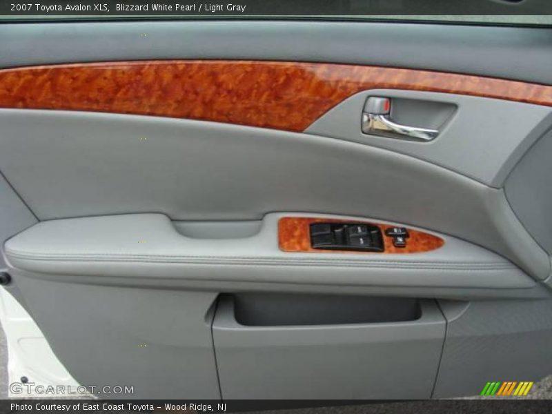 Blizzard White Pearl / Light Gray 2007 Toyota Avalon XLS