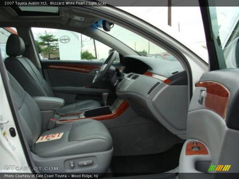 Blizzard White Pearl / Light Gray 2007 Toyota Avalon XLS