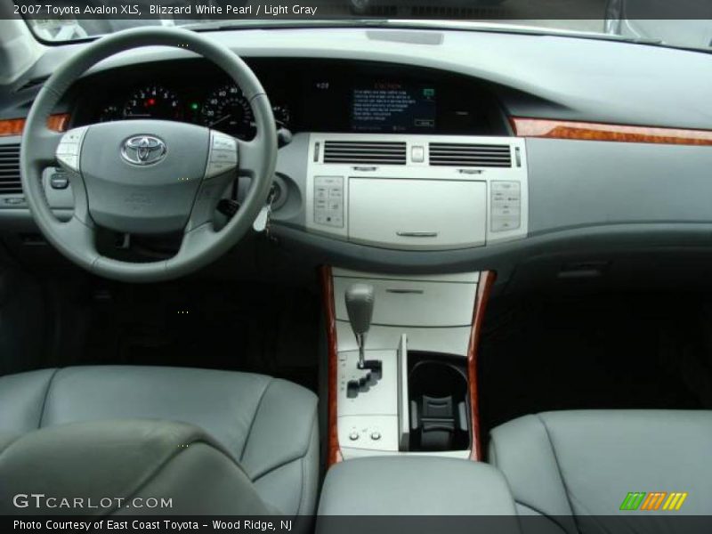 Blizzard White Pearl / Light Gray 2007 Toyota Avalon XLS