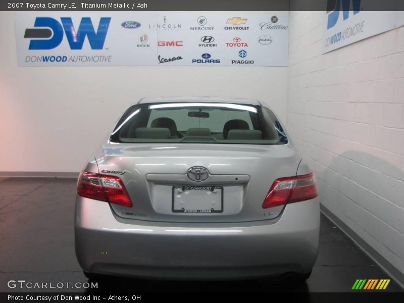 Titanium Metallic / Ash 2007 Toyota Camry LE