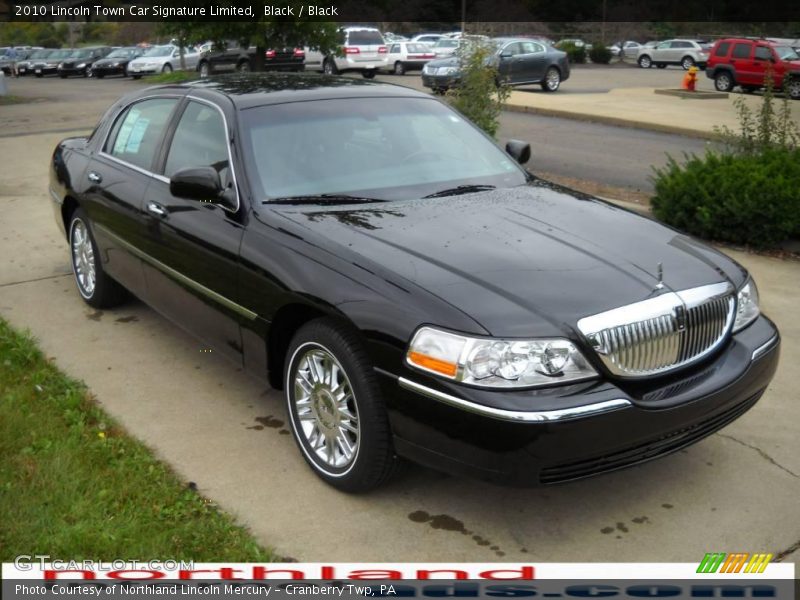 Black / Black 2010 Lincoln Town Car Signature Limited