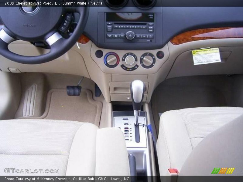 Summit White / Neutral 2009 Chevrolet Aveo Aveo5 LT