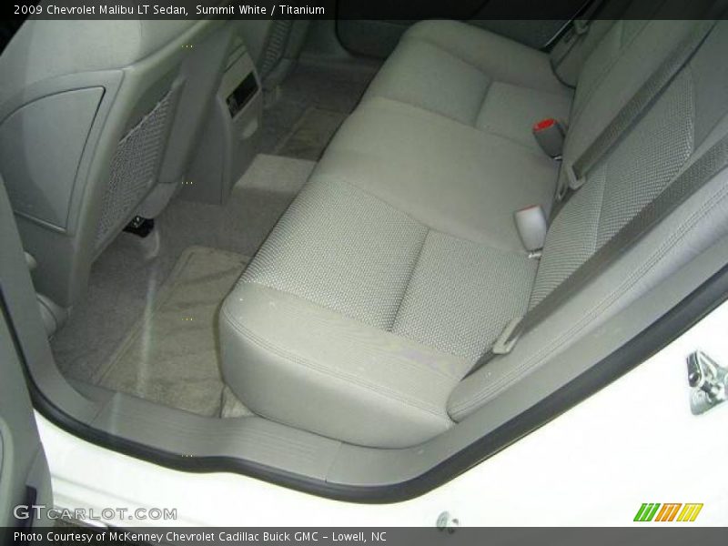 Summit White / Titanium 2009 Chevrolet Malibu LT Sedan
