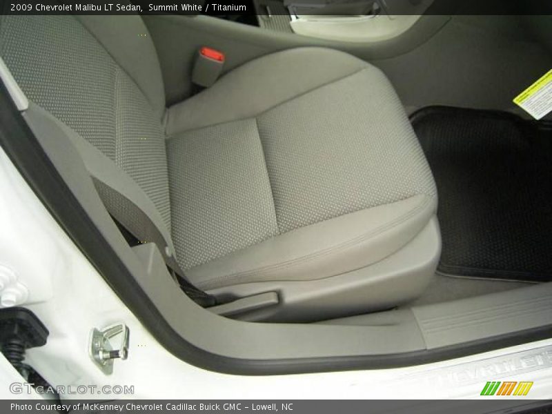 Summit White / Titanium 2009 Chevrolet Malibu LT Sedan