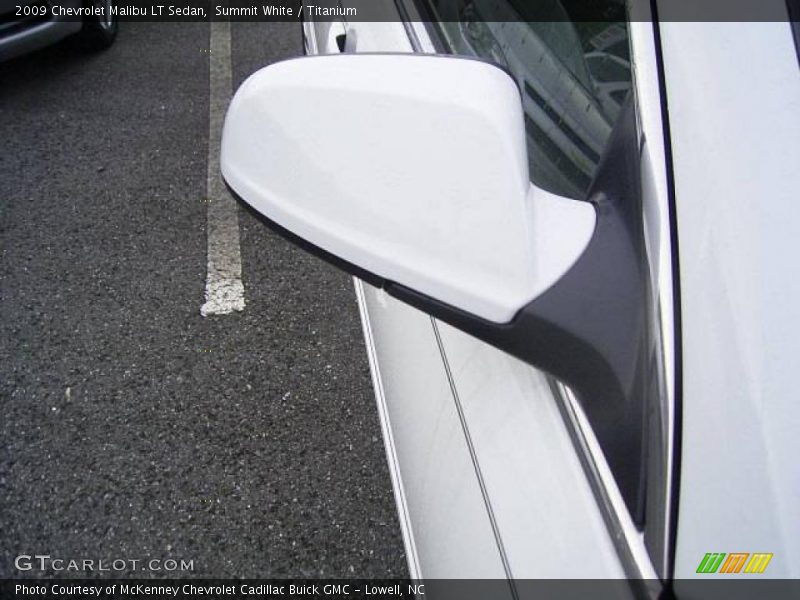 Summit White / Titanium 2009 Chevrolet Malibu LT Sedan