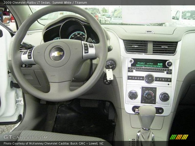 Summit White / Titanium 2009 Chevrolet Malibu LT Sedan